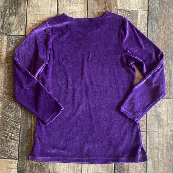 Quacker Factory Rich Purple Velvet Top - Picture 2 of 11